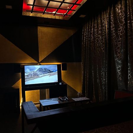 Cinema Plaza Hotel Baku Eksteriør billede