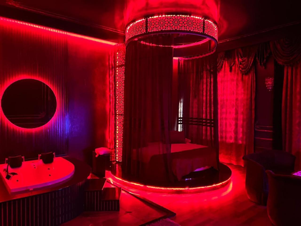 Cinema Plaza Hotel Baku Eksteriør billede