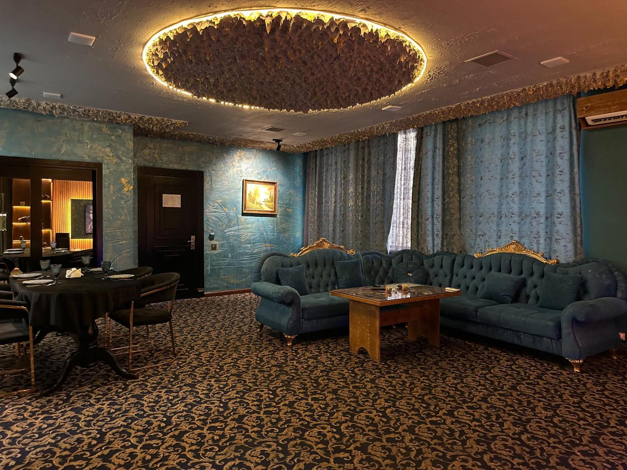 Cinema Plaza Hotel Baku Eksteriør billede