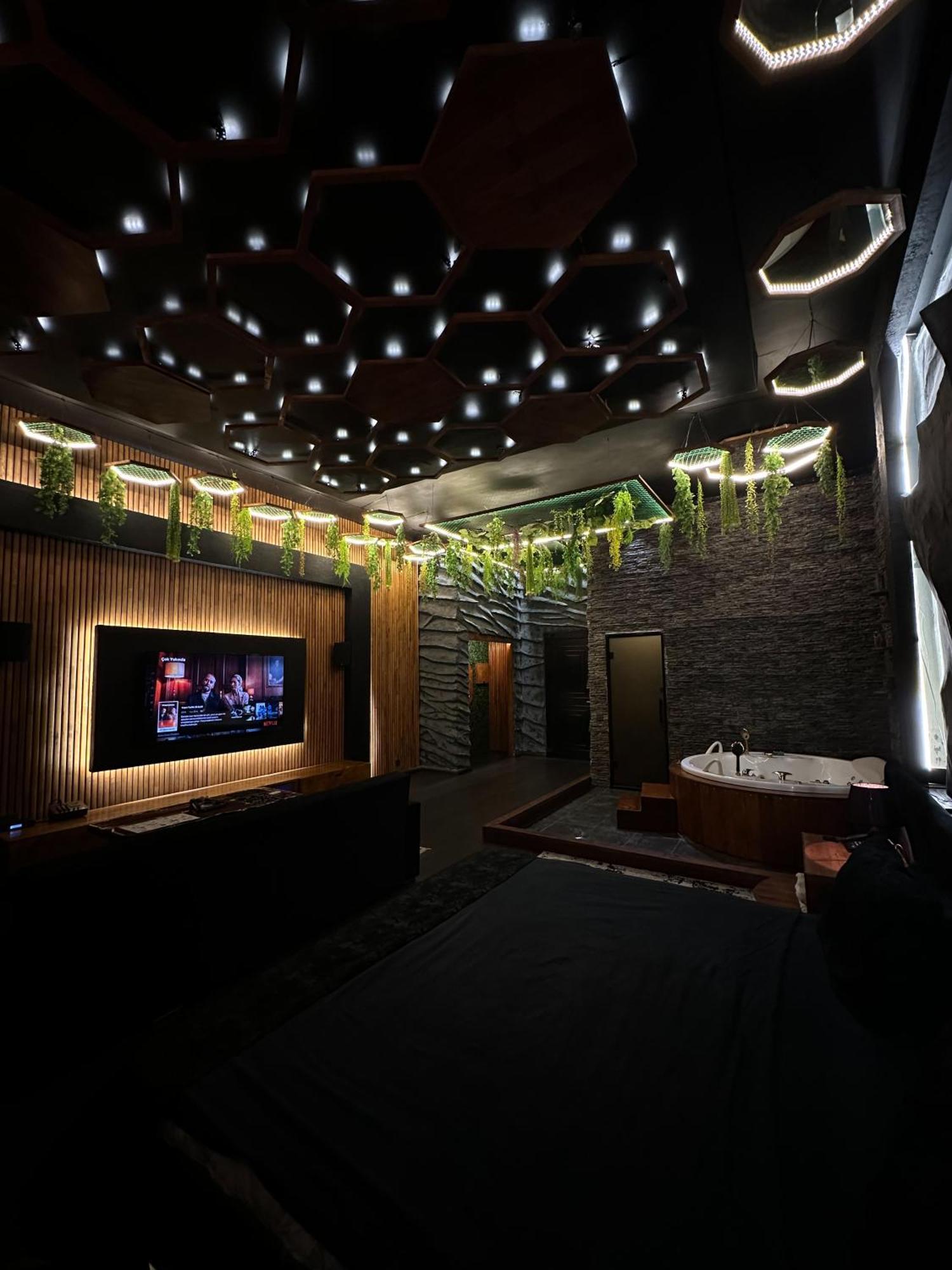 Cinema Plaza Hotel Baku Eksteriør billede