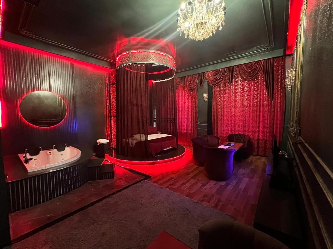 Cinema Plaza Hotel Baku Eksteriør billede