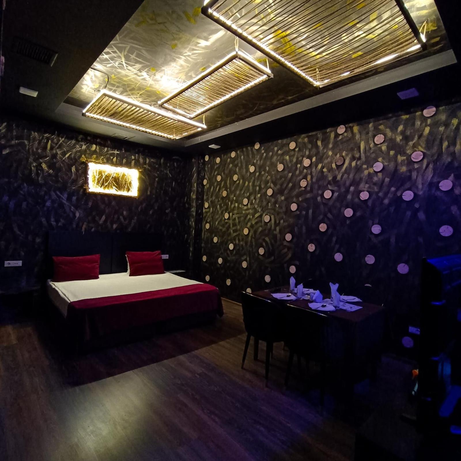 Cinema Plaza Hotel Baku Eksteriør billede