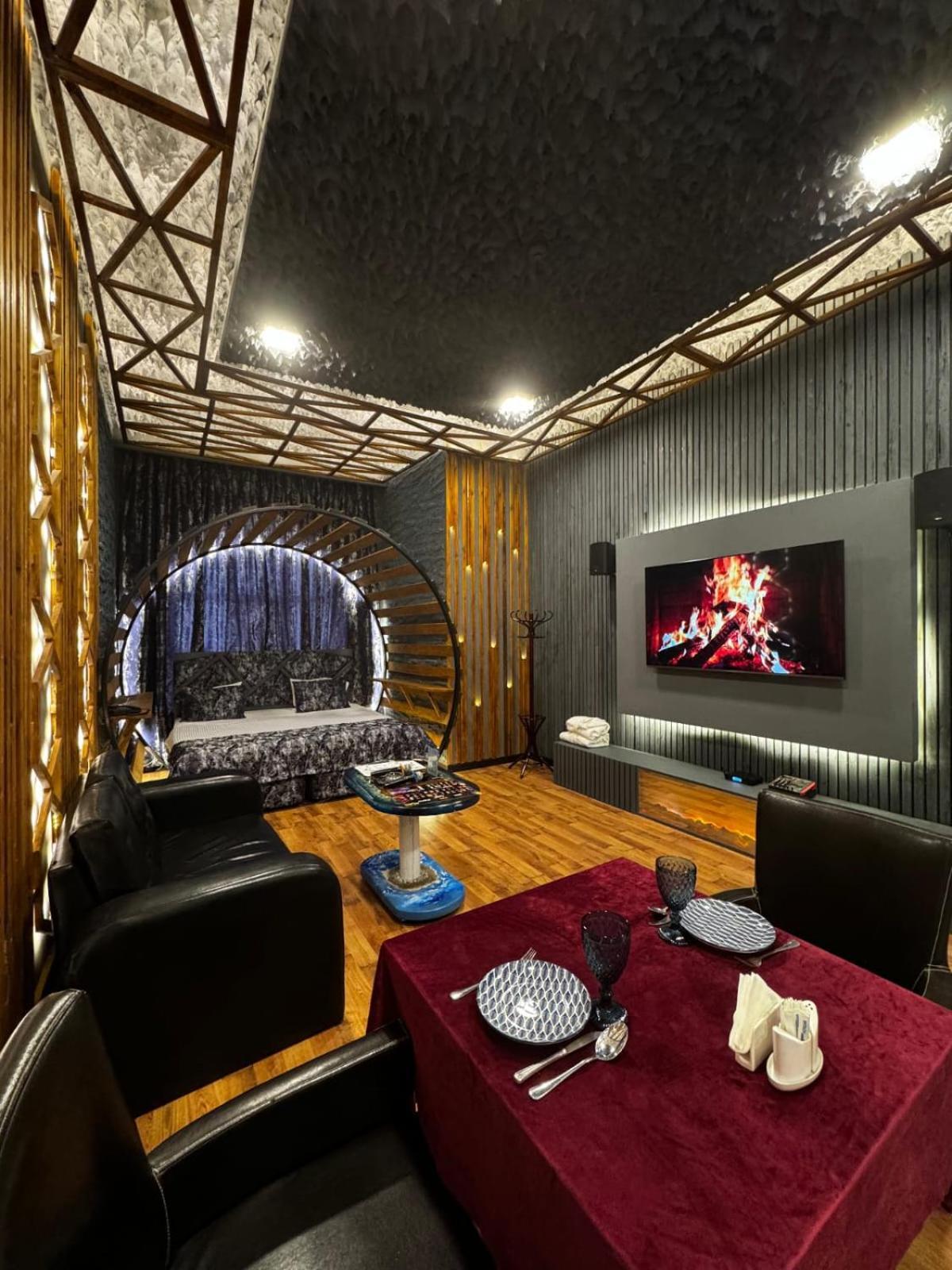 Cinema Plaza Hotel Baku Eksteriør billede
