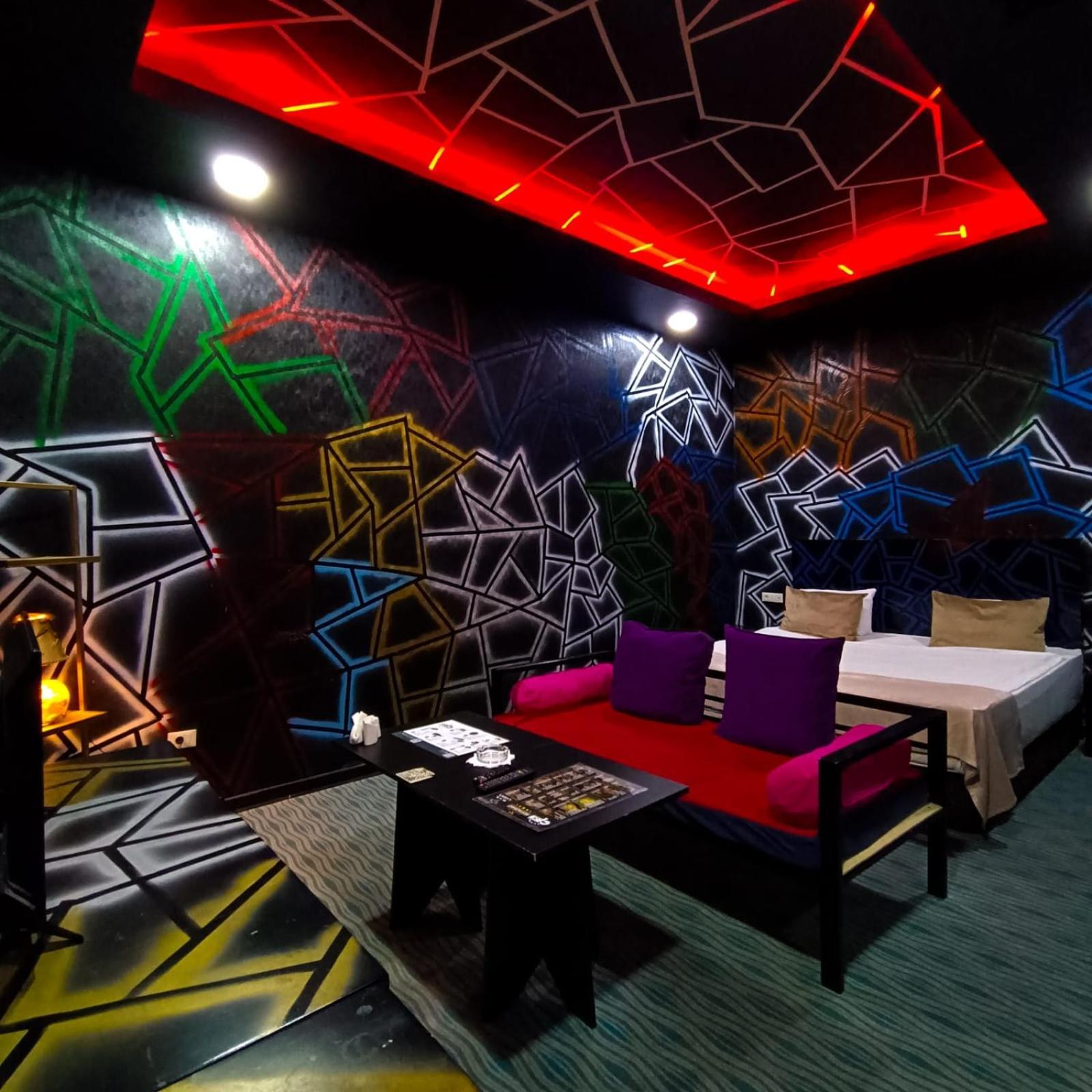 Cinema Plaza Hotel Baku Eksteriør billede